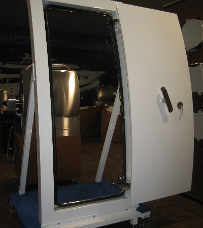 Pantogragh door